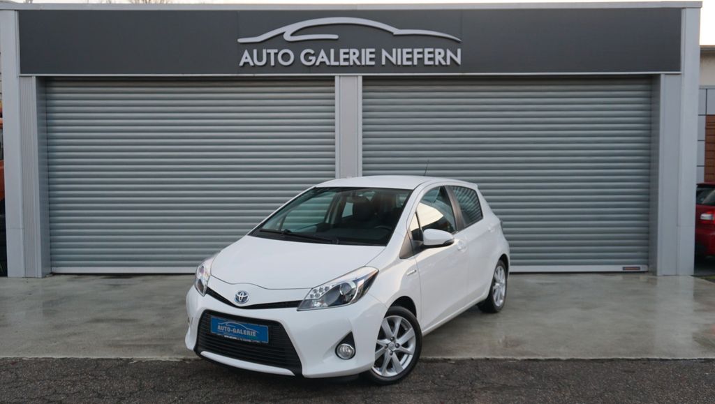 Yaris Hybrid Club Automatik | Kamera | Navi